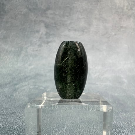 【ガネッシュヒマール産】アクチノライトイン天然ヒマラヤ水晶 樽型ビーズ⑳/Ganesh Himal Actinolite in Himalayan Quartz barrel beads