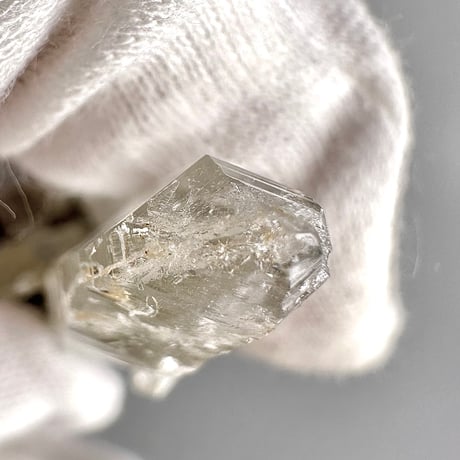 【ガネッシュヒマール産】アクチノライト&クローライトイン天然ヒマラヤ水晶ミニポイント"UU"/Ganesh Himal Actinolite&Chlorite in Himalayan Quartz