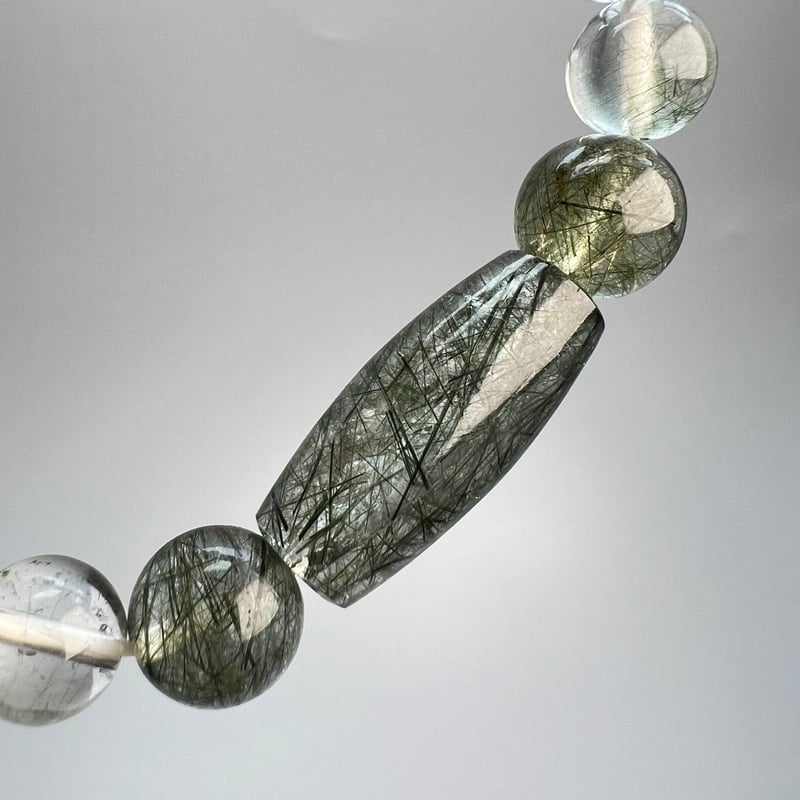 ガネッシュヒマール産】アクチノライトイン天然ヒマラヤ水晶デザイン