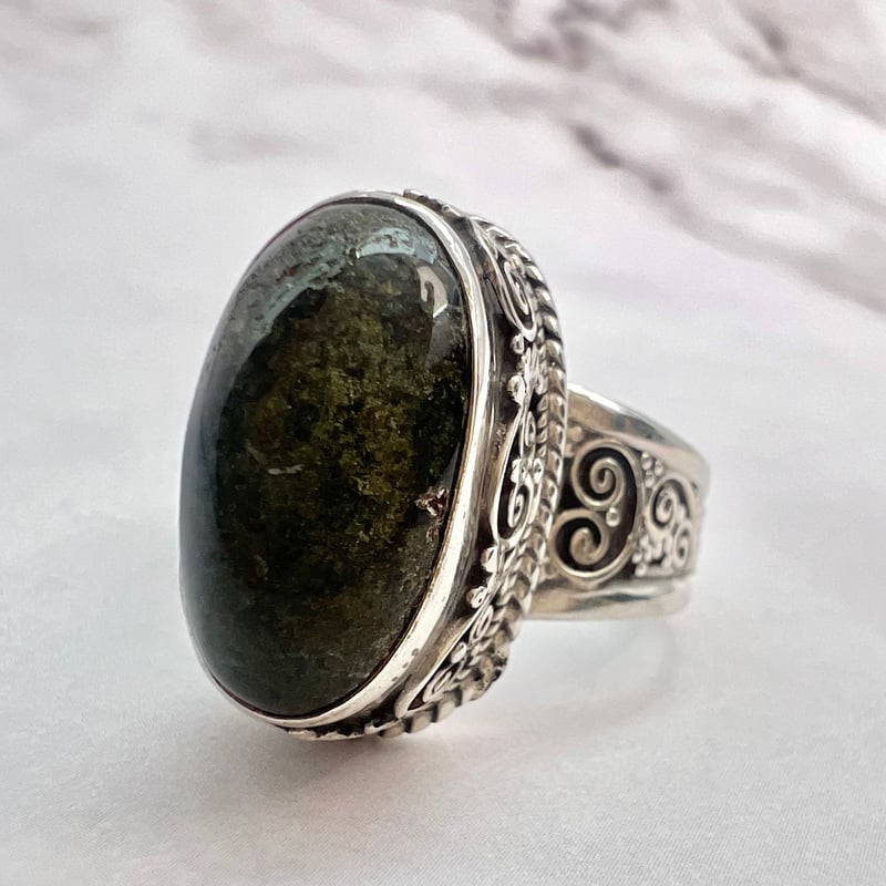 170 ヒマラヤ水晶 クローライトインクォーツ ガネッシュヒマール産 ガネッシュヒマール産】クローライトイン天然ヒマラヤ水晶S/V925