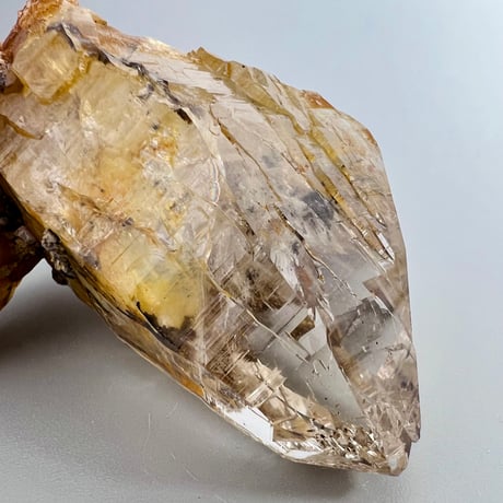 【ガネッシュヒマール産】リモナイトイン天然ヒマラヤ水晶/Ganesh Himal Limonite in Himalayan Quartz