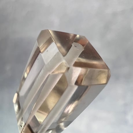 【ガウリシャンカール産】天然ヒマラヤスモーキークォーツ"手磨き加工"スクエアビーズ①/Gaurishankar Himalayan Smoky Quartz Square Beads