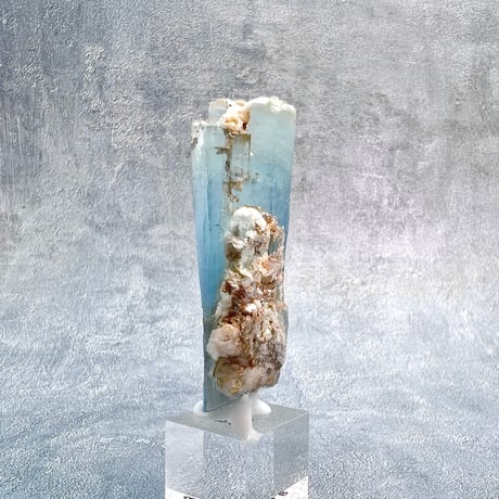ネパール産【ヒマラヤアクアマリン】原石/Nepal Himalayan Aquamarine