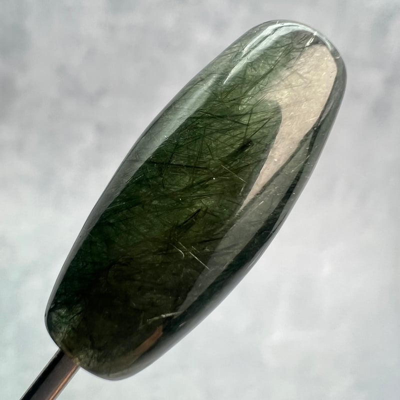 ガネッシュヒマール産】アクチノライトイン天然ヒマラヤ水晶 樽型