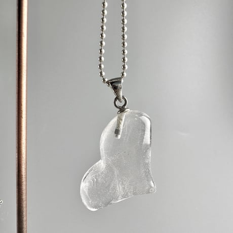 【ガネッシュヒマール産】天然ヒマラヤ水晶ハート型ペンダントトップ/GaneshHimal Himalayan Quartz Heart Pendant Top