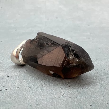 【ガウリシャンカール産】天然ヒマラヤスモーキークォーツ バチカン付きペンダントトップ/Gaurishankar HimalayanSmoky Silver925 pendant top