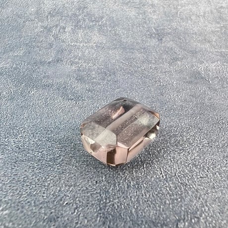 【ガウリシャンカール産】天然ヒマラヤスモーキークォーツ"手磨き加工"スクエアビーズ③/Gaurishankar Himalayan Smoky Quartz Square Beads