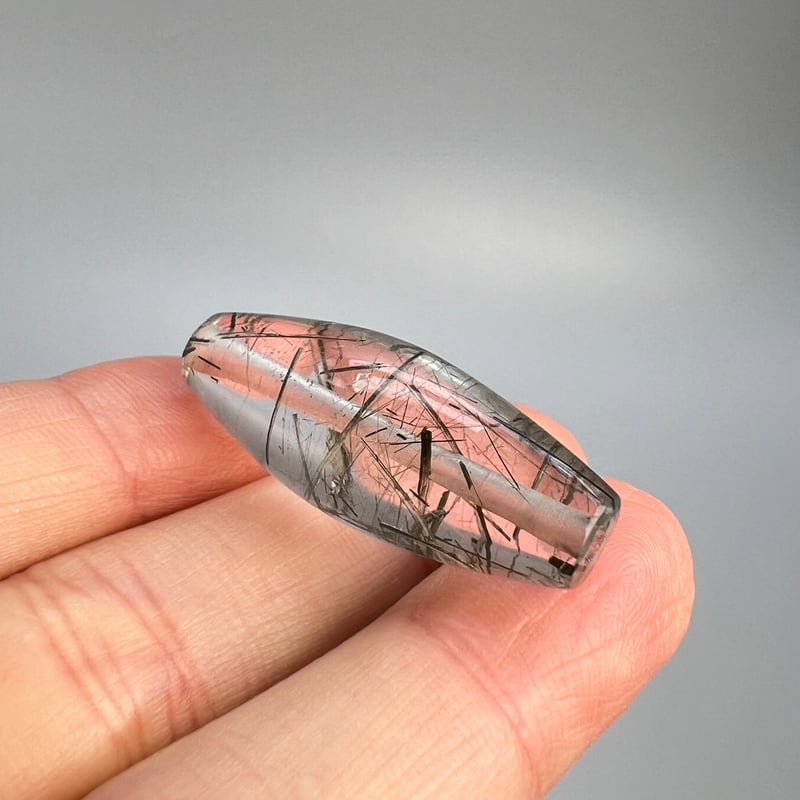 ガネッシュヒマール産】アクチノライトイン天然ヒマラヤ水晶 樽型