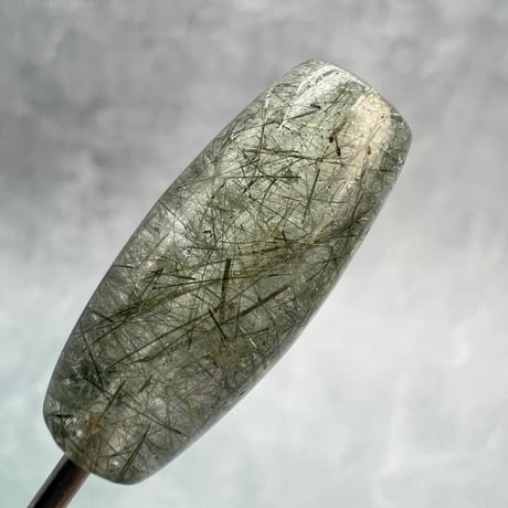 【ガネッシュヒマール産】アクチノライトイン天然ヒマラヤ水晶 樽型ビーズ⑧/Ganesh Himal Actinolite in Himalayan Quartz barrel beads