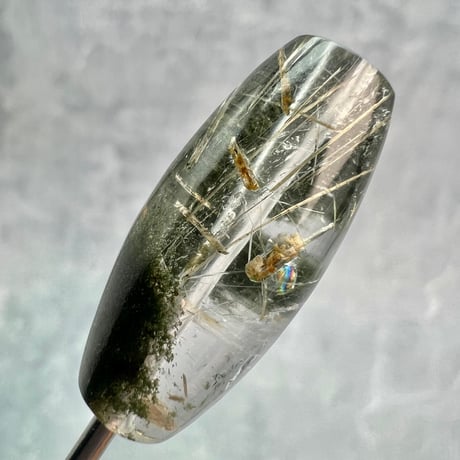【ガネッシュヒマール産】アクチノライト&クローライトイン天然ヒマラヤ水晶 樽型ビーズ/Ganesh Himal Actinolite&Chlorite in Barrel Beads