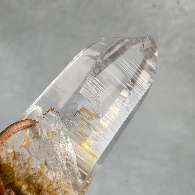 ガネッシュヒマール産】リモナイトイン天然ヒマラヤ水晶ペンダント