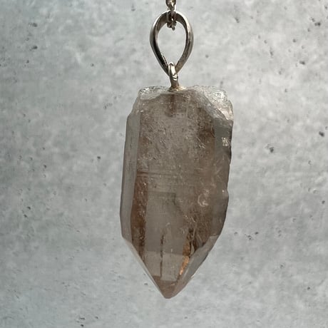 【ガウリシャンカール産】天然ヒマラヤスモーキークォーツ バチカン付きペンダントトップ①/Gaurishankar Himalayan Smoky Silver925 pendant top