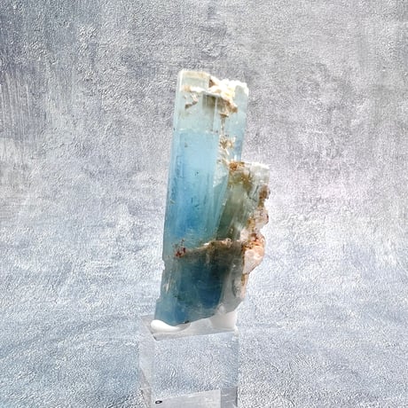 ネパール産【ヒマラヤアクアマリン】原石/Nepal Himalayan Aquamarine