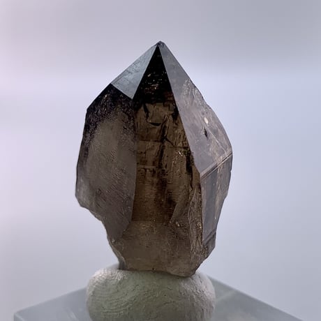 ガウリシャンカール産天然ヒマラヤスモーキークォーツポイント/GauriShankar Himalayan Smoky Quartz Point