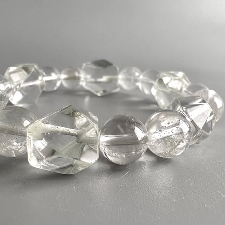 【デザインブレスレット】カイラス産"手磨き"天然ヒマラヤ水晶/Kailash Himalayan Quartz Design Bracelet