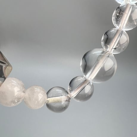 【カイラス産】"手磨き"天然ヒマラヤ水晶デザインブレスレット/Kailash Himalayan Quartz Design Bracelet