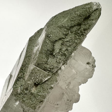 【ガネッシュヒマール産】クローライトイン天然ヒマラヤ水晶 "クベーラ"仏像/Ganesh himal Chlorite in himalayan quartz  "kuber"