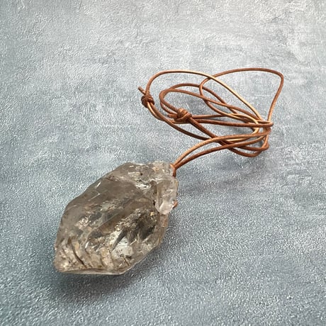 【ガネッシュヒマール産】天然ヒマラヤ水晶ペンダント④/GaneshHimal Natural Himalayan Quartz Pendant
