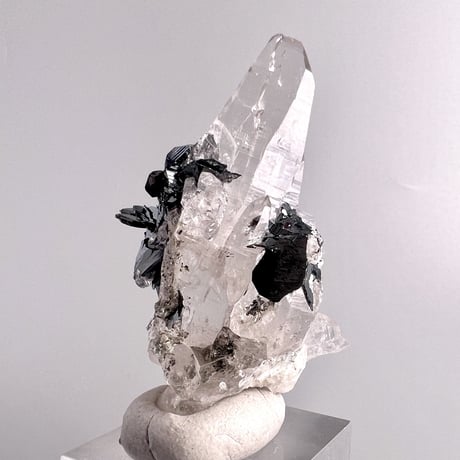 【ガネッシュヒマール産】ヘマタイトイン天然ヒマラヤ水晶/Ganesh Himal hematite in Himalayan Quartz