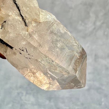 【カイラス産】天然ヒマラヤ水晶革紐付きペンダント/Kailash Himalayan Quartz Pendant