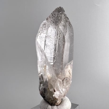 カイラス産天然ヒマラヤ水晶ポイント / Kailash Himalayan Quartz Natural point