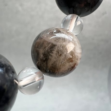 【ガネッシュヒマール産】アクチノライトイン天然ヒマラヤ水晶デザインブレスレット/Ganesh Himal Actinolite in Himalayan Quartz Design Bracelet