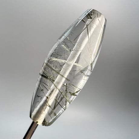 【ガネッシュヒマール産】アクチノライトイン天然ヒマラヤ水晶 樽型ビーズ①/Ganesh Himal Actinolite in Himalayan Quartz barrel beads