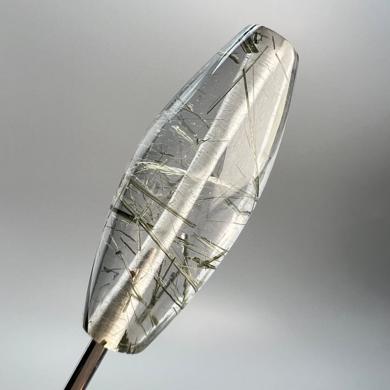 ガネッシュヒマール産】アクチノライトイン天然ヒマラヤ水晶 樽型