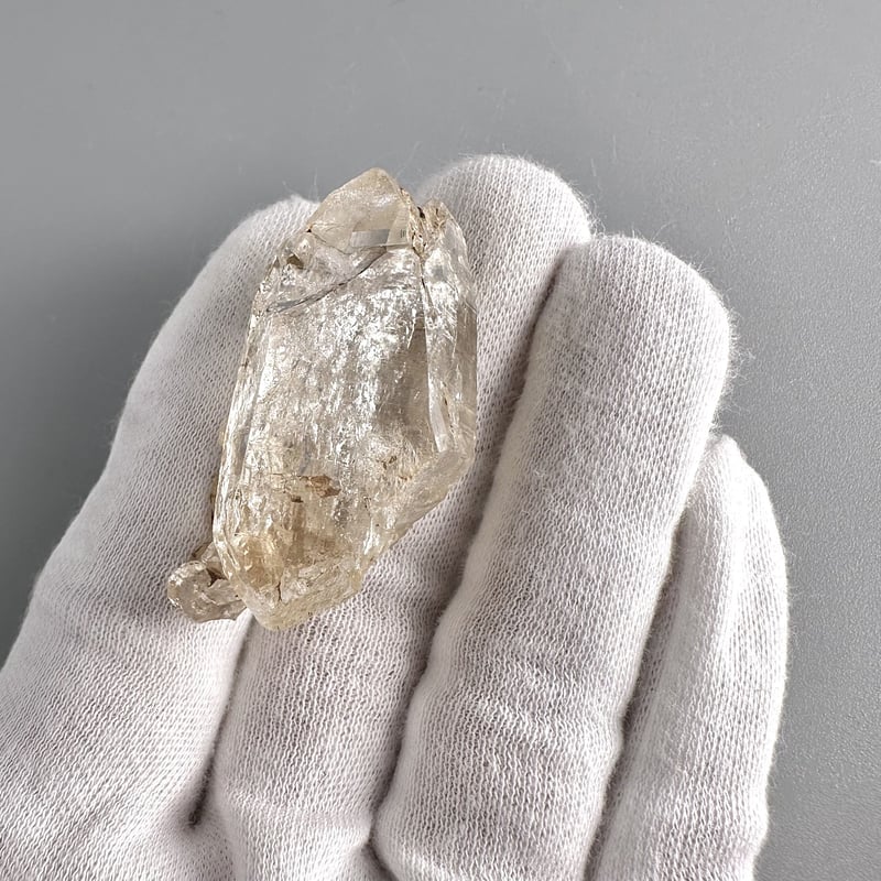 ガネッシュヒマール産リモナイトインヒマラヤ水晶 ミニポイント 