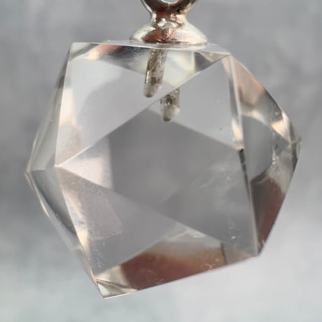 【ガネッシュヒマール産】天然ヒマラヤ水晶"手磨き加工"イコサヘドロン"ペンダントトップ/Ganesh Himal Himalayan Quartz "Icosahedron"Pendant Top