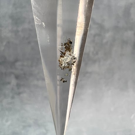 【ガネッシュヒマール産】天然ヒマラヤ水晶"手磨き加工"6角錐ペンデュラムペンダントトップ/Ganesh Himal Himalayan Quartz Pendulum Pendant Top
