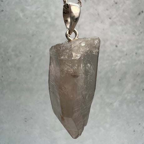 【ガウリシャンカール産】天然ヒマラヤスモーキークォーツ バチカン付きペンダントトップ①/Gaurishankar Himalayan Smoky Silver925 pendant top