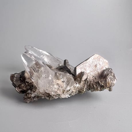 【ガネッシュヒマール産】天然ヒマラヤ水晶 (雲母付き)/Ganesh Himal Himalayan Quartz white Mica Cluster