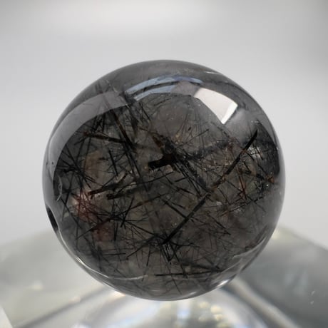【ガネッシュヒマール産】14mm"手磨き加工"アクチノライトイン天然ヒマラヤ水晶ビーズ/Ganesh Himal Actinolite in Himalayan Quartz Round beads