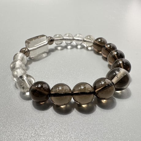 ガウリシャンカール産天然ヒマラヤスモーキークォーツ デザインブレスレット/ Gaurishankar SmokyQuartz Design Bracelet