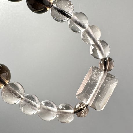 ガウリシャンカール産天然ヒマラヤスモーキークォーツ デザインブレスレット/ Gaurishankar SmokyQuartz Design Bracelet