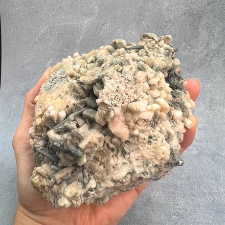 【大特価】ガネッシュヒマール産曹長石&クローライトイン天然ヒマラヤ水晶/Ganesh Himal Feldspar&Chlorite in Himalayan Quartz