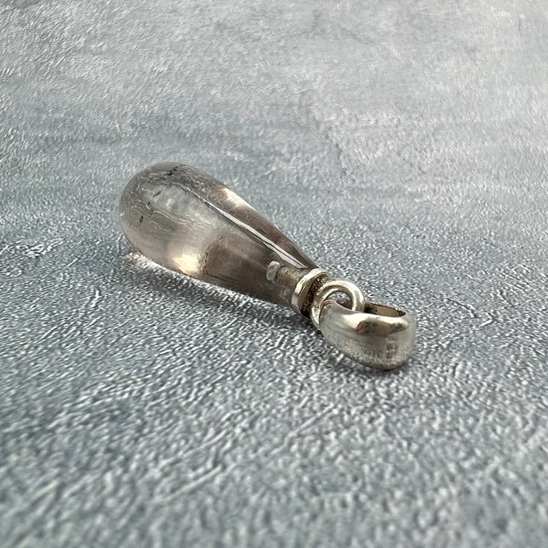 ガウリシャンカール産】天然ヒマラヤスモーキークォーツ雫型ペンダント