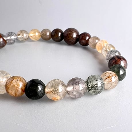 【デザインブレスレット】ガネッシュヒマール産アクチノライトイン天然ヒマラヤ水晶/Ganesh Himal Actinolite in Himalayan Quartz