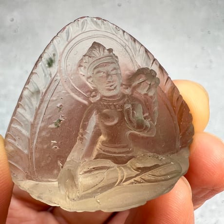 【ガウリシャンカール産】天然ヒマラヤレモンスモーキークォーツ "ホワイトターラ"仏像/Gaurishankar Himalayan Lemon Smoky "Green Tara"Statue
