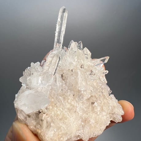 マカルー産天然ヒマラヤ水晶クラスター/Makalu  Himalayan Quartz Cluster