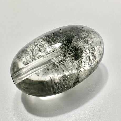 【ガネッシュヒマール産】クローライトイン天然ヒマラヤ水晶オーバルビーズ/Ganesh Himal Chlorite in Himalayan Quartz