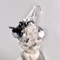 【ガネッシュヒマール産】ヘマタイトイン天然ヒマラヤ水晶/Ganesh Himal hematite in Himalayan Quartz