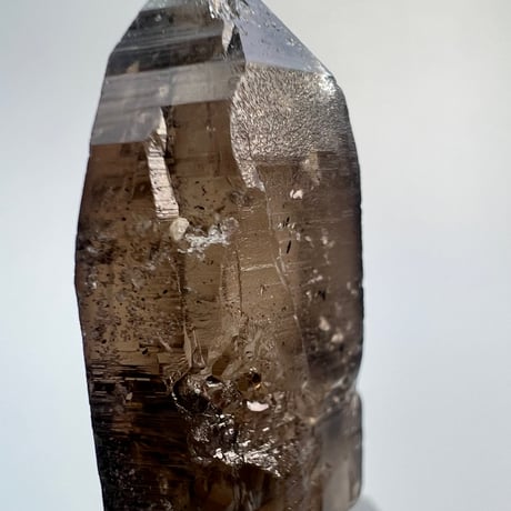 ガウリシャンカール産天然ヒマラヤスモーキークォーツポイント/GauriShankar Himalayan Smoky Quartz Point