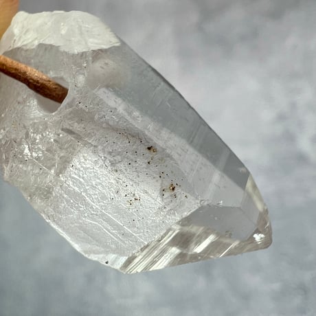【カイラス産】天然ヒマラヤ水晶革紐付きペンダント⑧/Kailash Himalayan Quartz Pendant