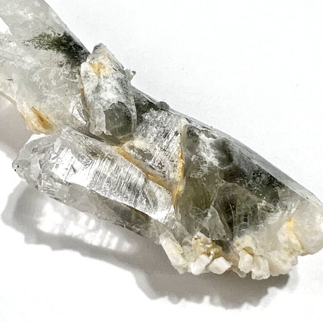 【ガネッシュヒマール産】クローライト&アクチノライトイン天然ヒマラヤ水晶/GaneshHimal Chlorite&Actinolite in Himalayan Quartz