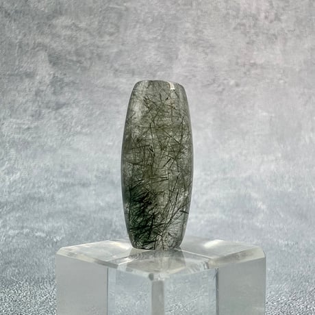 【ガネッシュヒマール産】アクチノライトイン天然ヒマラヤ水晶 樽型ビーズ⑧/Ganesh Himal Actinolite in Himalayan Quartz barrel beads