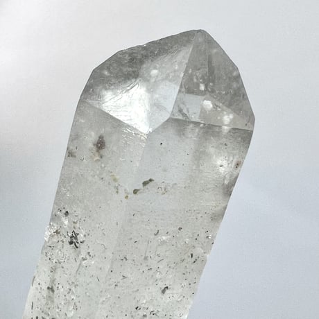 【マナスル産】クローライトイン天然ヒマラヤ水晶ポイント/Manaslu Chlorite in Himalayan Quartz Point