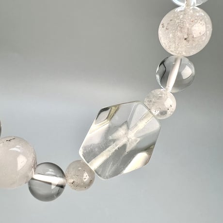 【カイラス産】"手磨き"天然ヒマラヤ水晶デザインブレスレット/Kailash Himalayan Quartz Design Bracelet