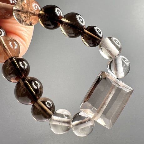 ガウリシャンカール産スモーキークォーツデザインブレスレット1️⃣ Gaurishankar Design Bracelet
